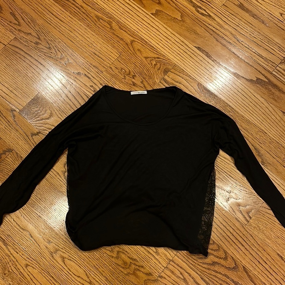 Red Haute Women’s Black High Low Long Sleeve With Lace on Sides Size M